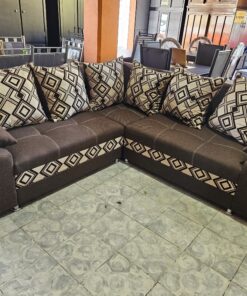 Sala esquinera lluvia